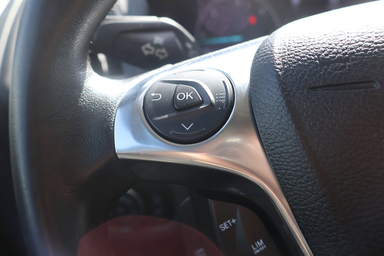 Vehicle Image 28