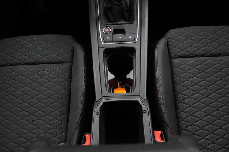 Vehicle Image 38