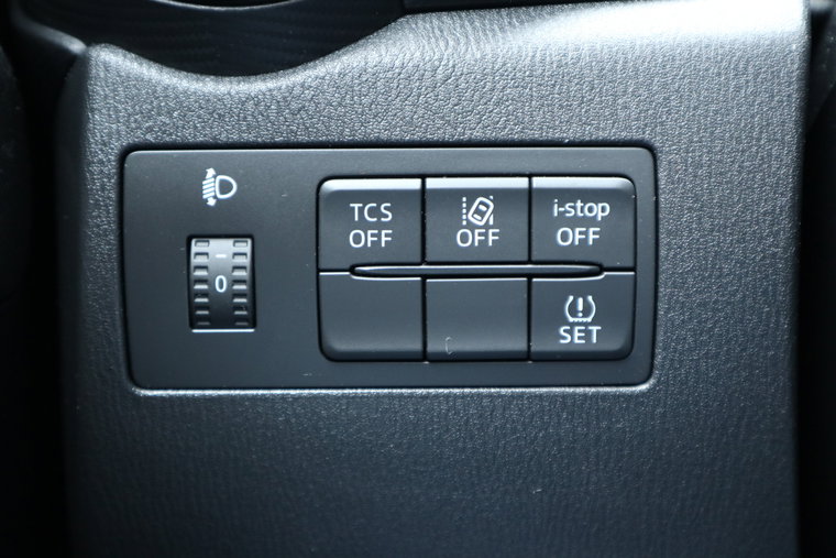Vehicle Image 24