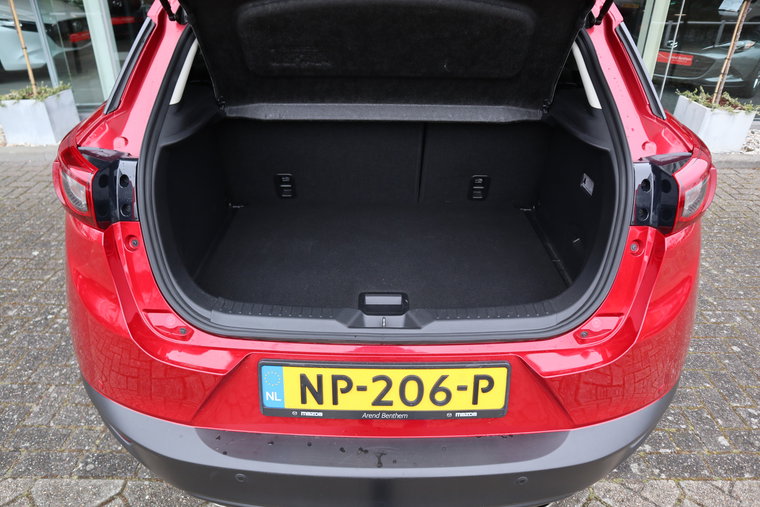 Vehicle Image 32