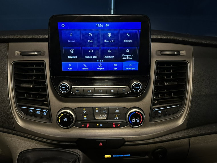 Vehicle Image 18