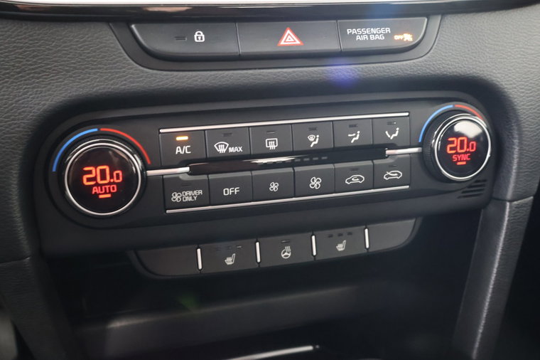 Vehicle Image 24