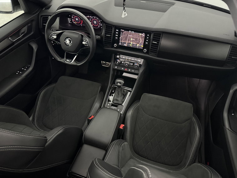 Vehicle Image 13
