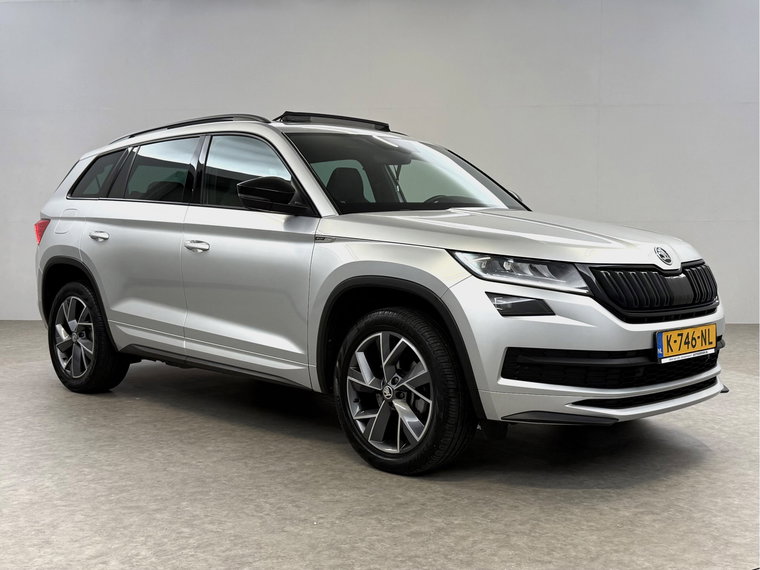 Vehicle Image 9