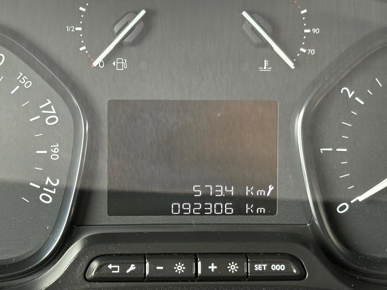 Vehicle Image 28