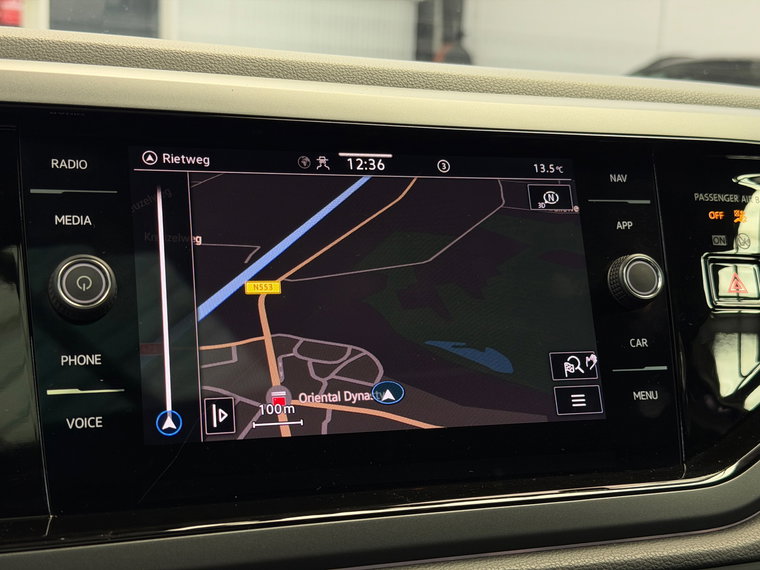 Vehicle Image 10