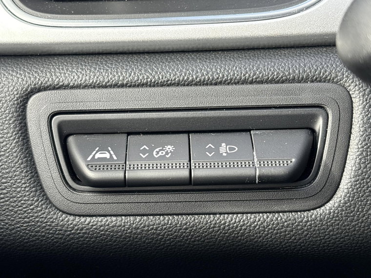 Vehicle Image 26