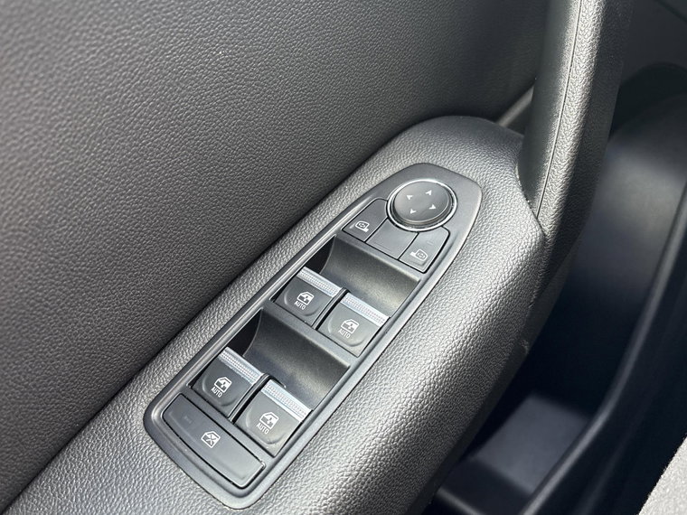 Vehicle Image 27