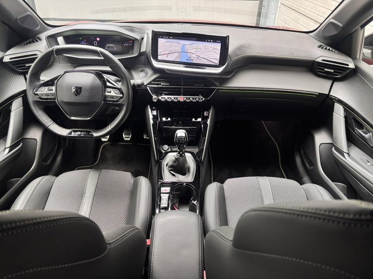 Vehicle Image 16