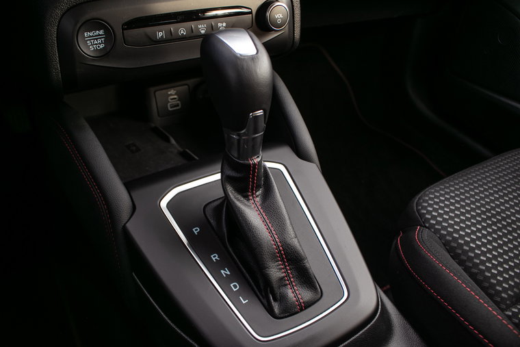 Vehicle Image 25