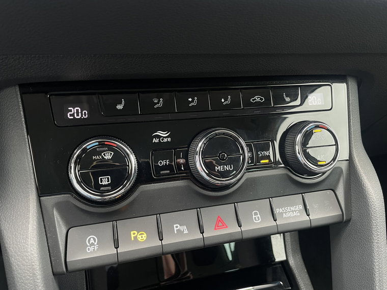Vehicle Image 43