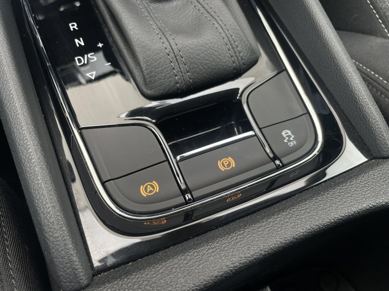 Vehicle Image 45
