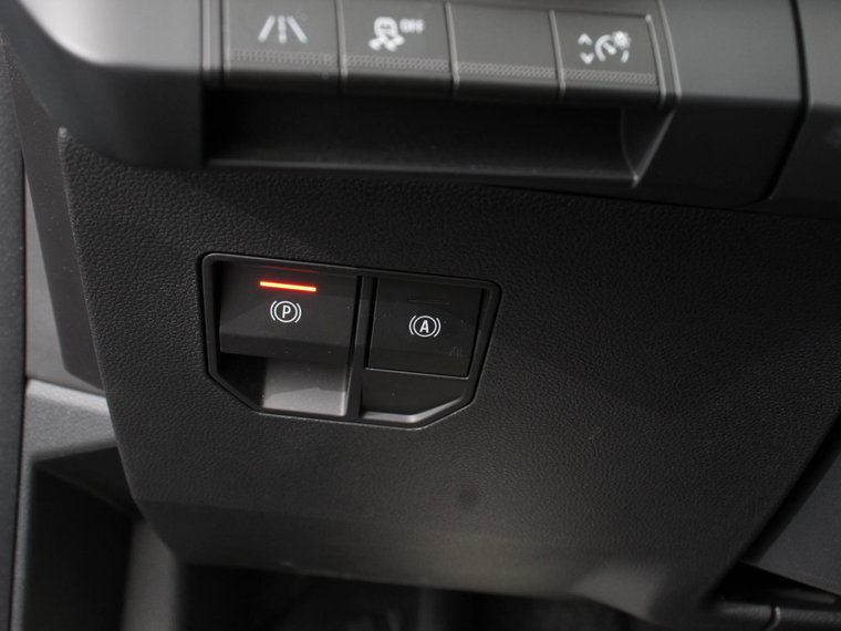 Vehicle Image 26