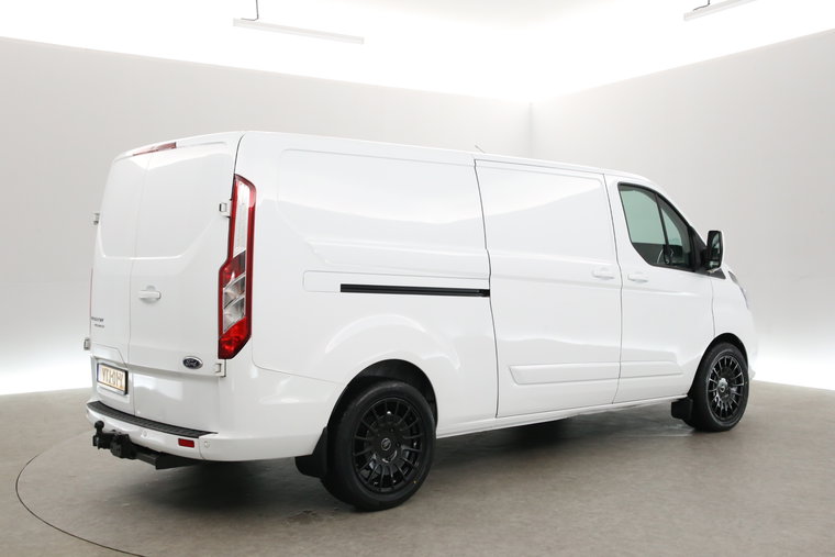 Vehicle Image 24