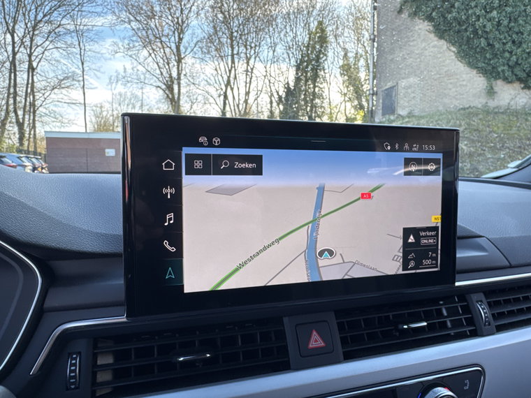 Vehicle Image 37