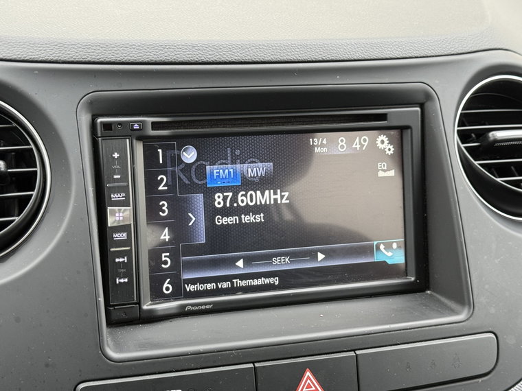 Vehicle Image 22