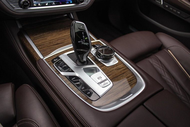 Vehicle Image 36