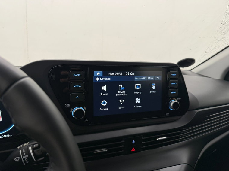 Vehicle Image 22