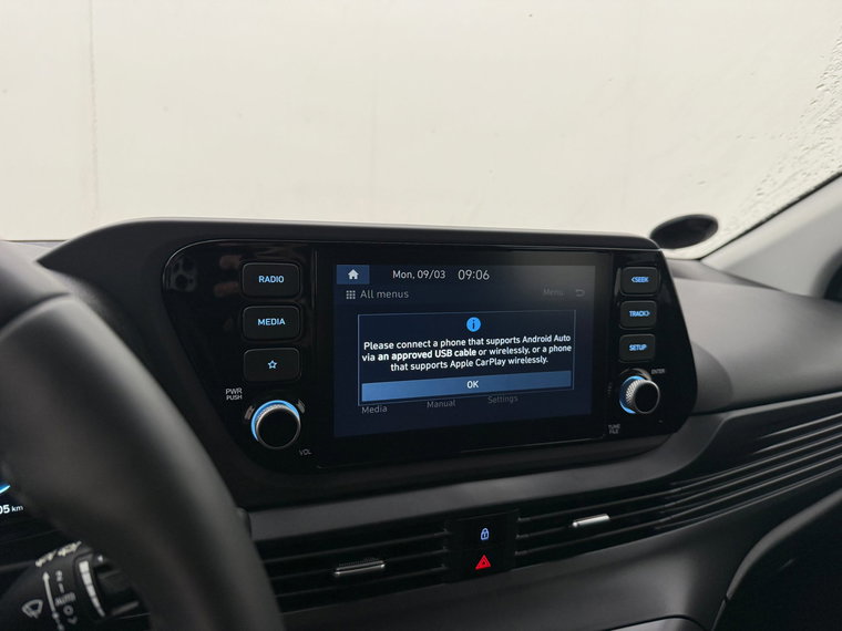 Vehicle Image 23