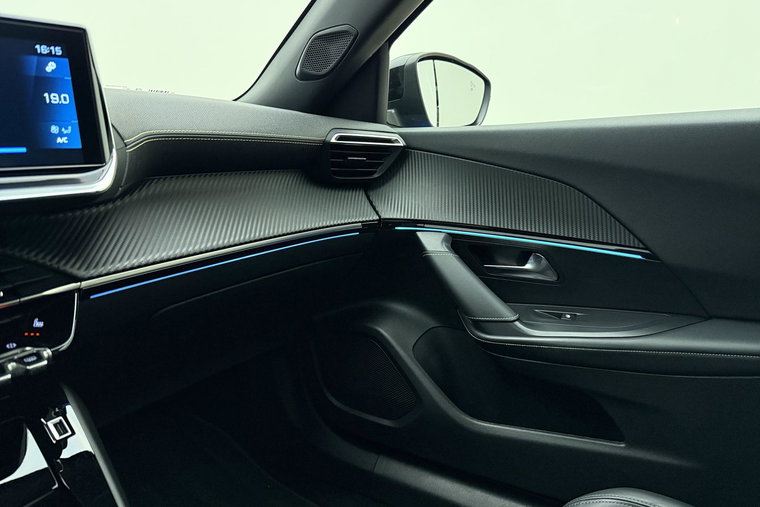 Vehicle Image 30