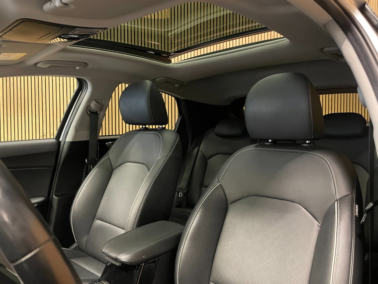 Vehicle Image 37