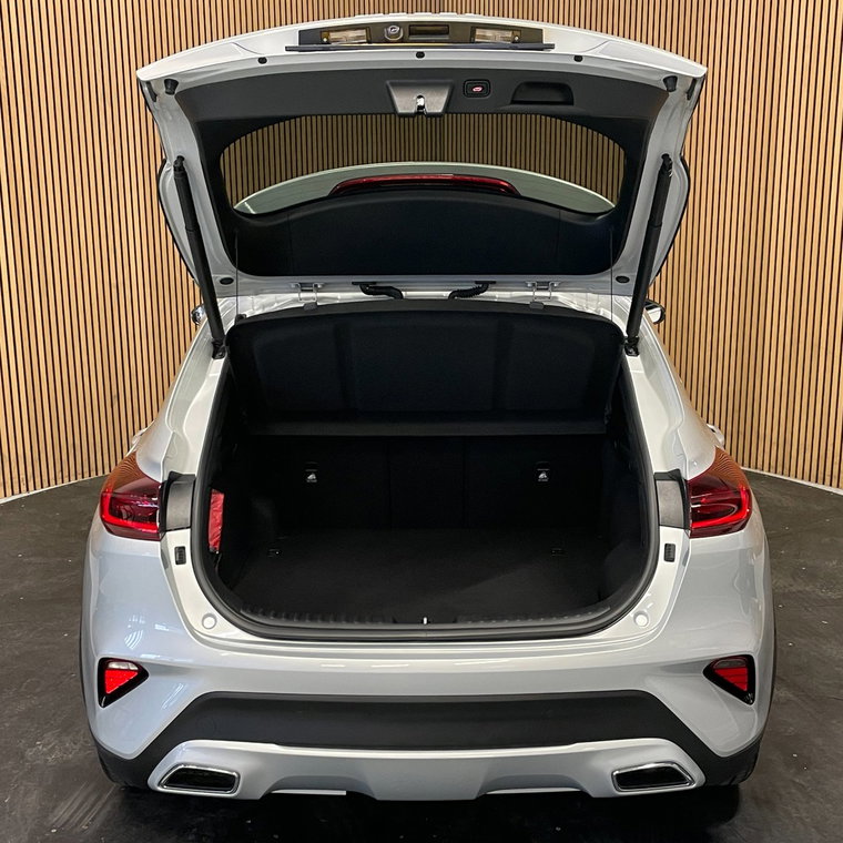 Vehicle Image 48