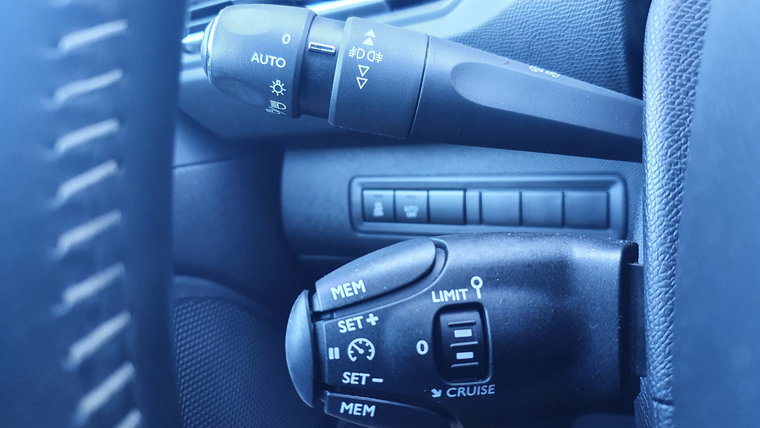 Vehicle Image 35