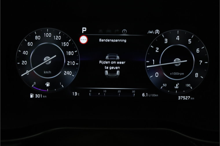 Vehicle Image 52