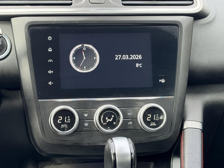 Vehicle Image 25