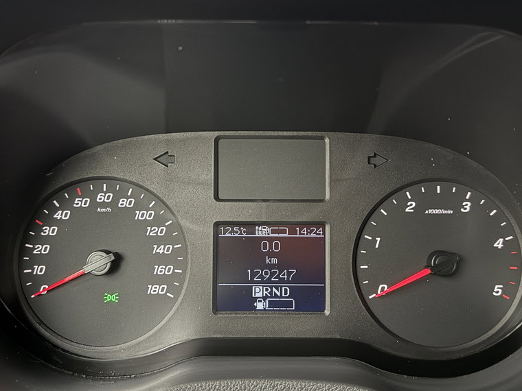 Vehicle Image 14
