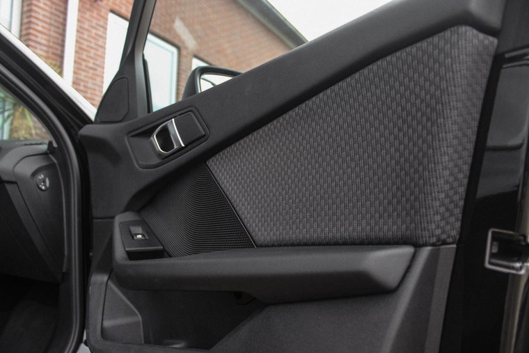 Vehicle Image 33