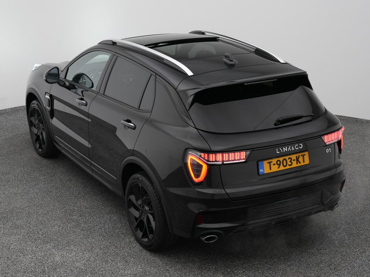 Vehicle Image 25