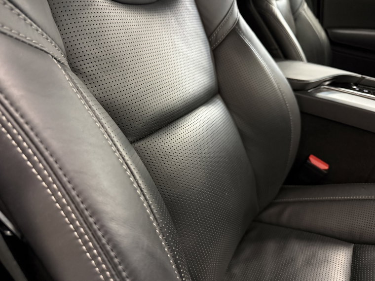 Vehicle Image 42