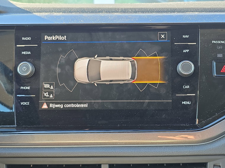 Vehicle Image 19