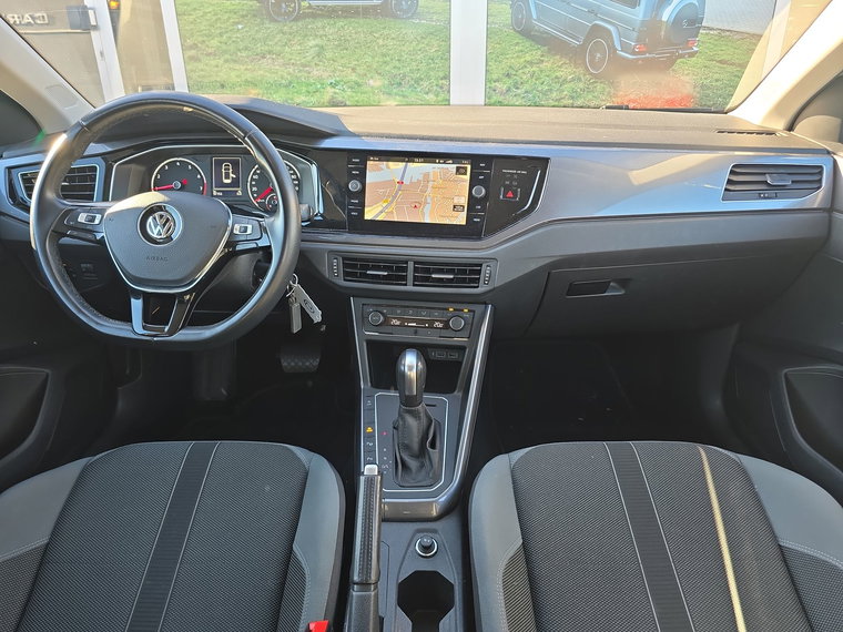 Vehicle Image 23
