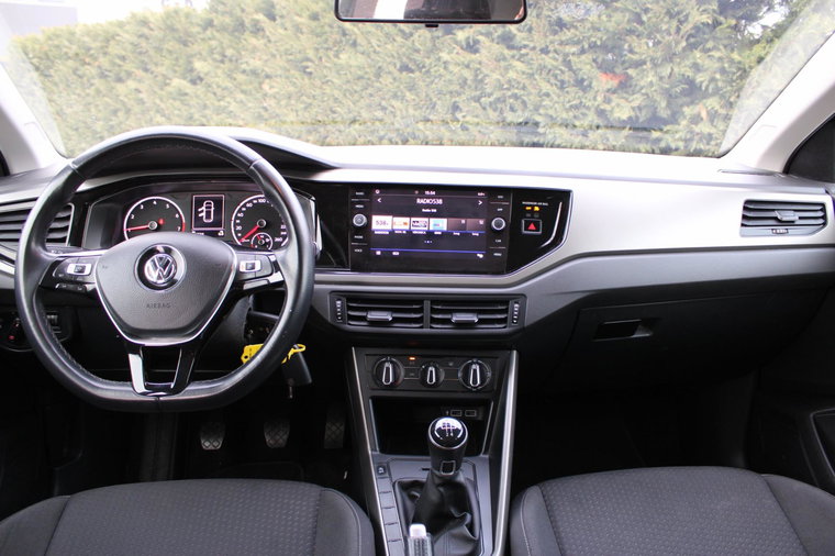 Vehicle Image 19