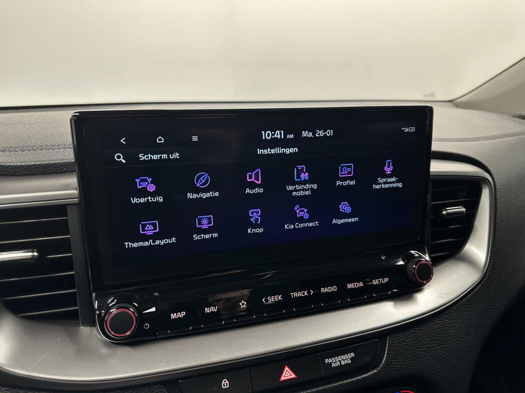 Vehicle Image 32