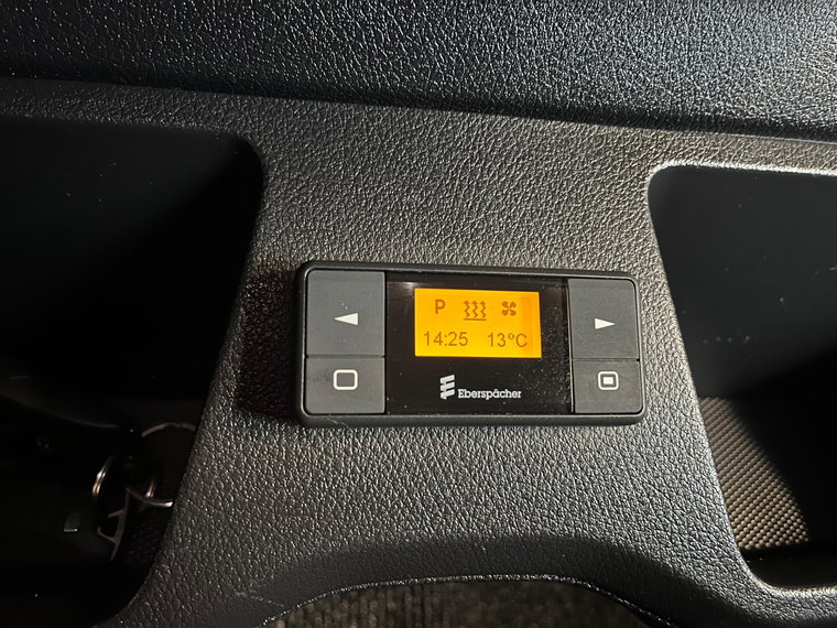 Vehicle Image 28