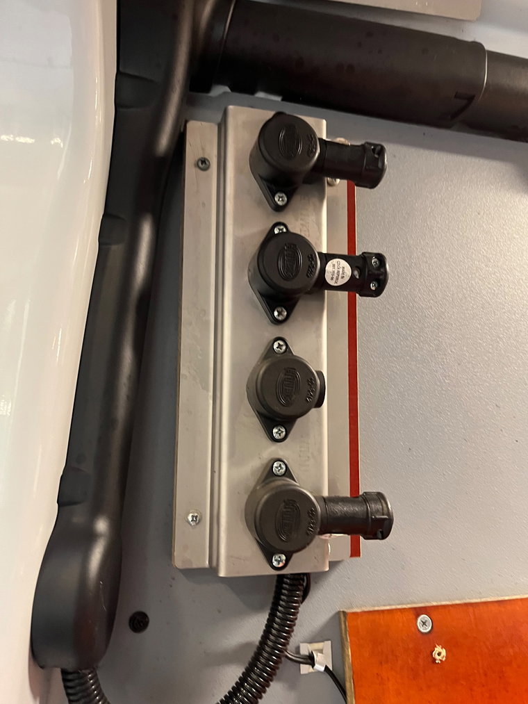 Vehicle Image 38