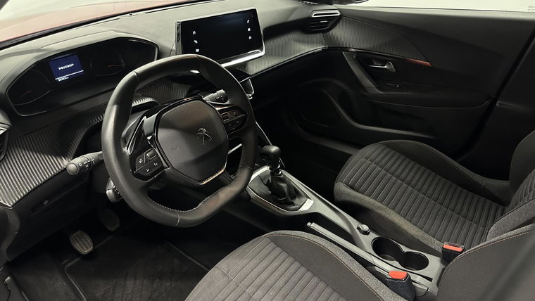 Vehicle Image 15
