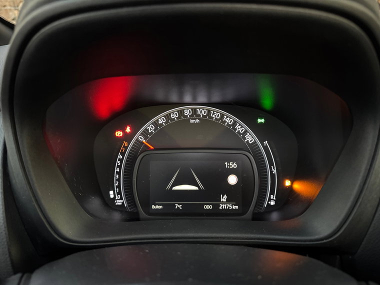 Vehicle Image 22