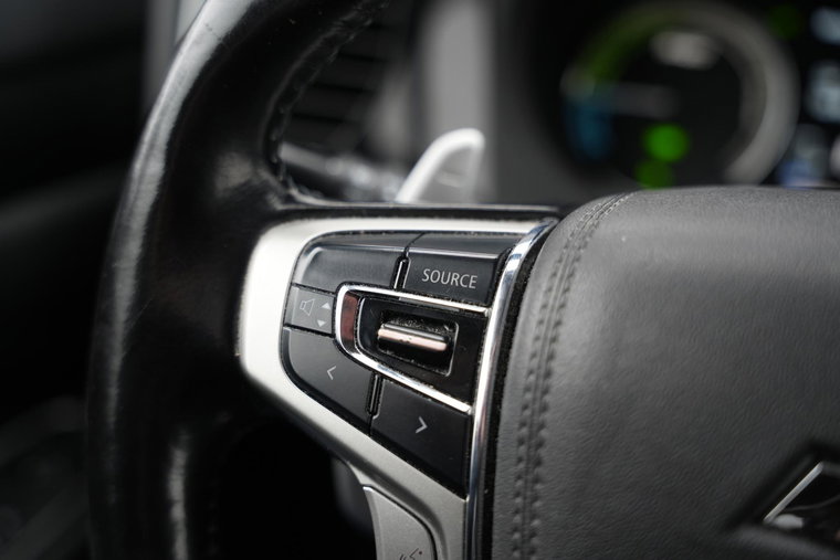 Vehicle Image 24