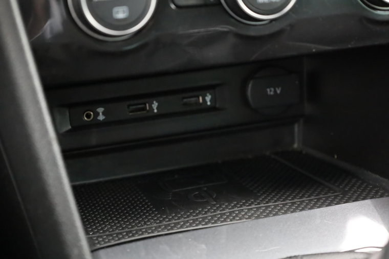 Vehicle Image 22