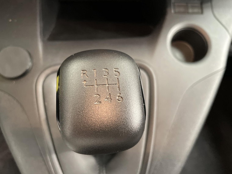 Vehicle Image 17
