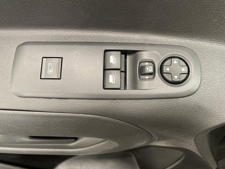Vehicle Image 26