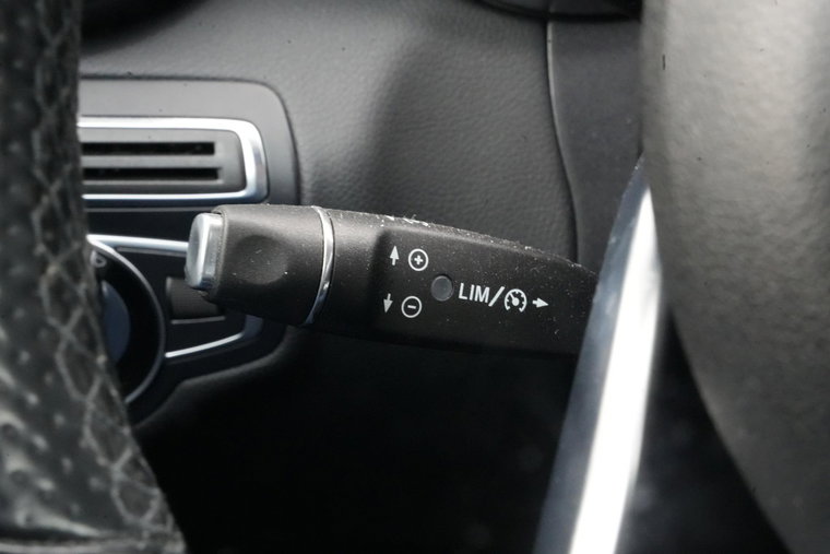 Vehicle Image 26