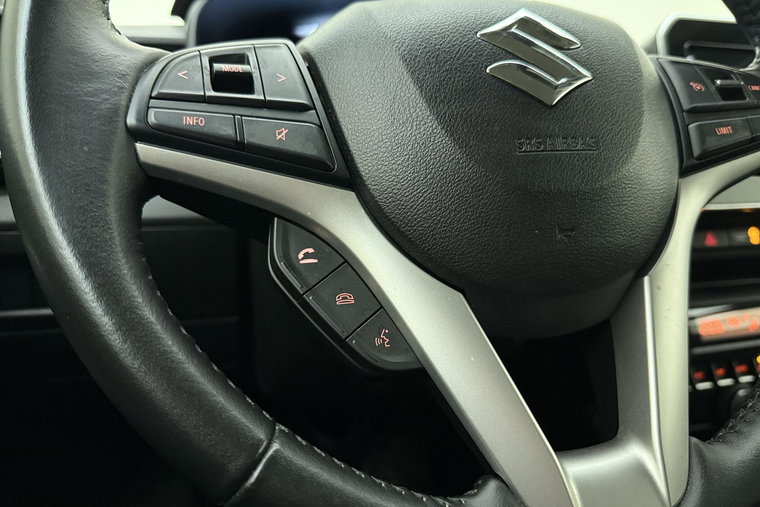 Vehicle Image 19