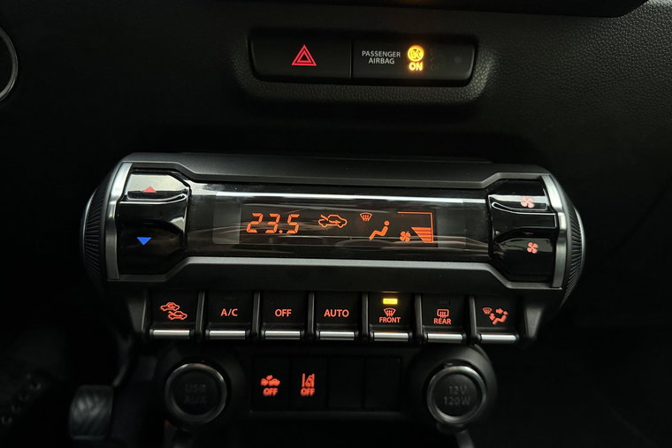 Vehicle Image 22
