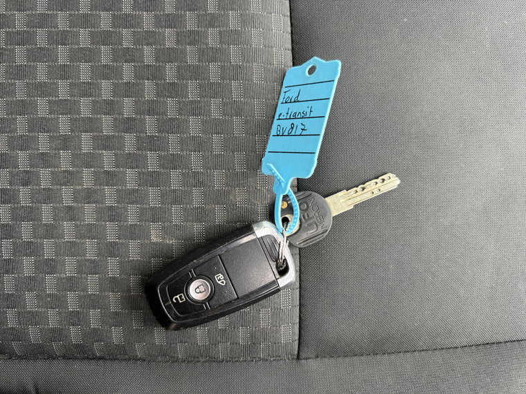 Vehicle Image 36