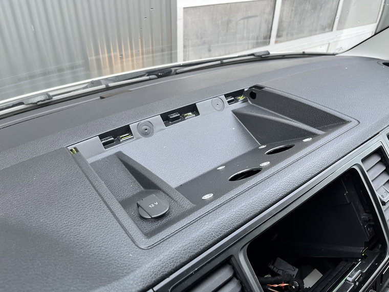 Vehicle Image 52